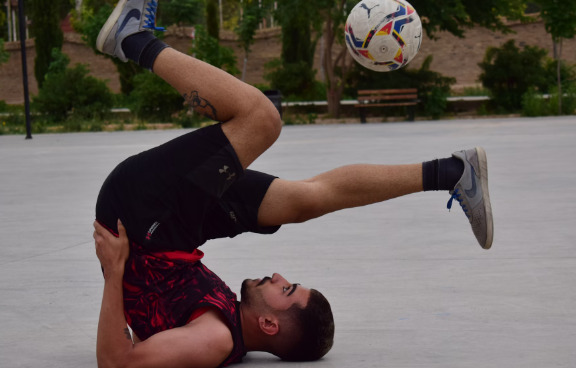 Fitness influencer s duší Biancocelesti Lazio dresy na sociálních sítích